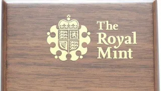 UNBOXING Limited Edition Queen Elizabeth Royal Mint and Perth Mint Silver Coins