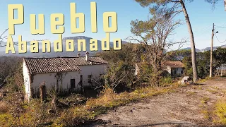 ¿QUIEN VIVIÓ en este PUEBLO ABANDONADO realmente? - Lugares Abandonados y URBEX