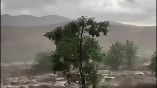 سیلاب خطرناک و وحشتناک ولایت بغلان | تلفات بیش از 300 نفر رسیده است