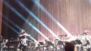 Extraits audio et vidéo concert Evanescence "Synthesis Tour" à  Paris le Grand Rex 28 / 03  / 18