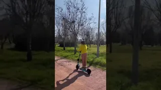 ilk elektirikli scooter binişim