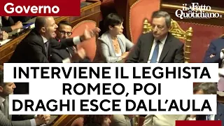 Crisi di Governo, Draghi esce dall'aula del Senato dopo l'intervento del leghista Romeo