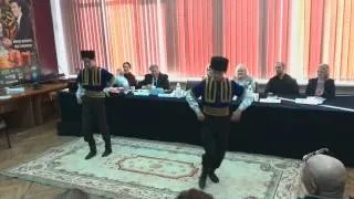 Ablaev brothers, Bekir & Nadir, dancing "Haytarma"
