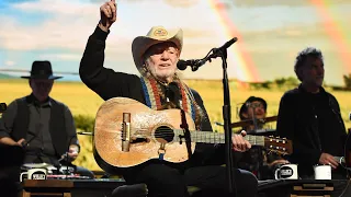 Willie Nelson & Farm Aid Artists - Finale Medley (Live at Farm Aid 2021)