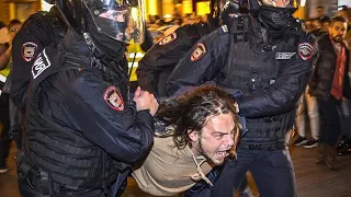 Rusya'da seferberlik karşıtı protestolarda bin 300'den fazla kişi gözaltına alındı