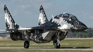 MiG-29 Takeoff & Flybys - EAA AirVenture Oshkosh 2022