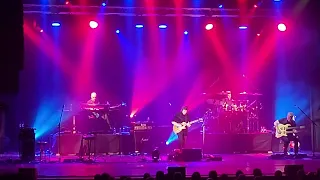 Steve Hackett   spectral morning   19/11/2022  live in Legnano