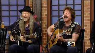 Doobie Brothers Acoustic Long Train Running (cut at end)