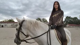 Елица Гънчева изпит "Основи на взаимоотношенията с коня"