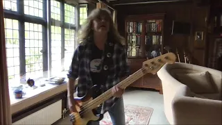 Suzi Quatro's Bass Line S2 Ep7 Do Ya Dance