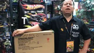 Greenlight Unboxing & cracking open green machines at Playdays Collectibles.11.17.18