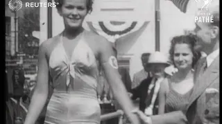 MISS MARIE DAVIS CHOSEN MISS VENUS 1936 AT CONEY ISLAND: (1936)