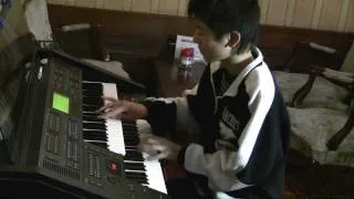 "Moon River" 12years boy played with ELECTONE