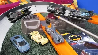 Track Time! Batman's Lamborghini #tracktime Hot Wheels 2018 Batman set of Batmobiles #tracktime