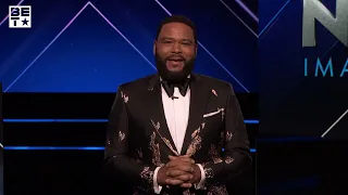 Anthony Anderson Takes Shots At Nick Cannon, Joe Rogan & More 😂 | NAACP Image Awards '22