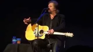 "Come And Go Blues"...  Travis Tritt @ Newton Theatre 2015