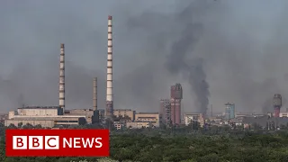 Russian shelling causes huge chemical fire in Ukrainian city of Severodonetsk - BBC News