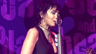 Joan Jett - Real Wild Child (Wild One) / Everyday People - Noblesville IN 7/11/2018