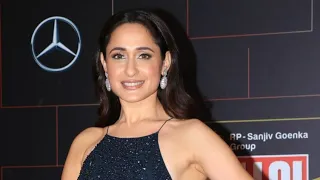 Pragya Jaiswal at the Hello India Hall of Fame Awards 2022 - Invadebollywood