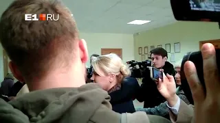 Мама одного из подростков, убивших инвалида в Березовском, приехала на последнее слово сына