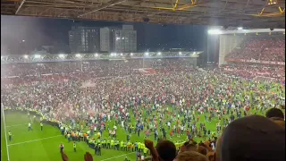 NOTTINGHAM FOREST !!! PITCH INVASION!!! #shorts #robinhood