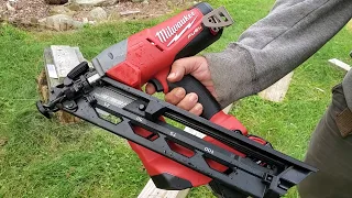 MILWAUKEE M18 Fuel 15ga Angled Finish Nailer