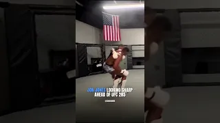 Jon Jones sparring ahead of UFC 285