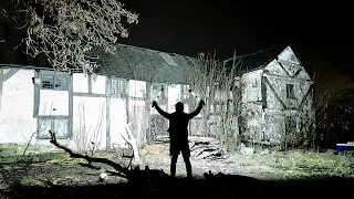 Exploring Abandoned 16th Century Hough Hall - Manchester - Abandoned Places | Abandoned Places UK