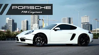 PORSCHE 718 CAYMAN - Interior, Exterior