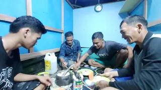 camping hujan deras || tidur nyenyak dicampervan