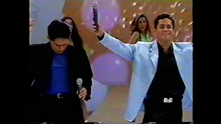 Domingo Legal | Leandro & Leonardo cantam "Cerveja" no SBT em 21/09/1997 - INÉDITO