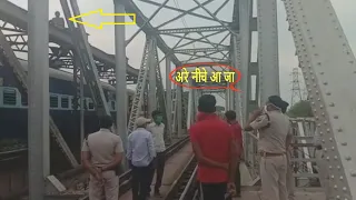 Man on The Roof of Train in India - Watch Video