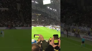 Explosion de joie du vélodrome ( OM-Lazio ) but de milik