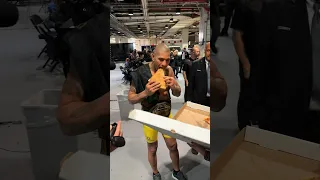 🍕🔥 ALEX PEREIRA CELEBRATES WIN OVER JIRI PROCHAZKA