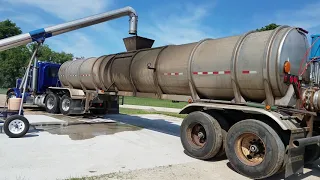 Phil's Pumping Loading Manure Tanks