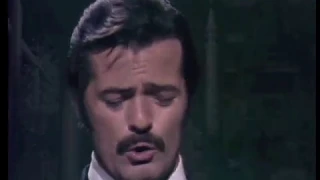 Robert Goulet - Do You Hear What I Hear?