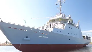 Launching of the Russian vessel "Nikolai Kamov" for training helicopter pilots