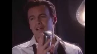 Charmed scene - Billy Zane singing "Everything's kind of good"! (Drake dé Mon)