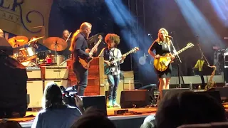 Tedeschi Trucks Band with Taz Niederauer “Statesboro Blues” 04/21/2018 Atlanta, GA