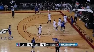 Boris Dallo throws it down vs. the BayHawks