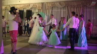 цікаві танці відео 0680595280 зйомка весільні танці Ціле Весілля 2019 рік Гурт Весільний Галичани