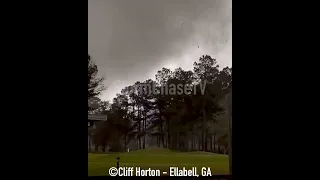 LOCKED OUTSIDE IN A STRONG TORNADO - Ellabell Georgia