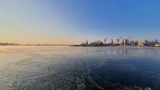 шикарная река Днепр в Херсоне крещенским утром 19 января