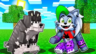 Roxanne Wolf TURNS into a WEREWOLF!? in Minecraft Security Breach