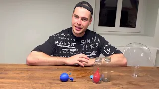 Изучаем воздух и давление. Задача: как поместить шарик с водой в бутылку?