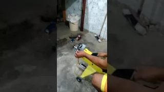 AEROMODELO COM MOTOR DE ROÇADEIRA  . 26 CC EM IBIA MG