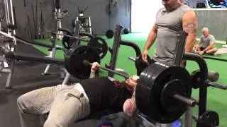 425lb bench press