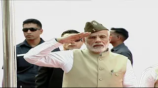 PM Modi hoists the tricolour at Red Fort to commemorate 75 years of Azad Hind Government!