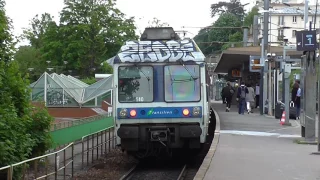 Z6400 : Arrêt à la gare de Suresnes Mont Valérien sur la ligne L du Transilien