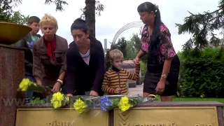ПАО "ДМК"  Металлурги  почтили память погибших под Иловайском
